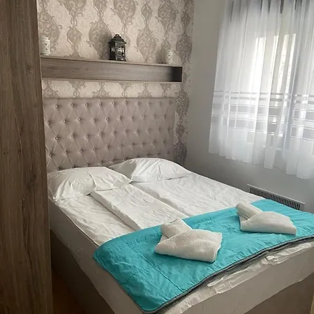 White- Pekovic Apartment Zlatibor