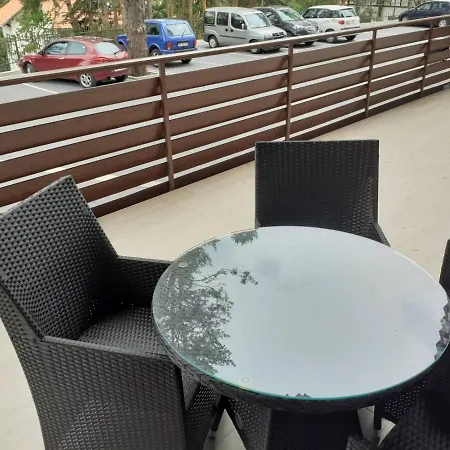 شقة White- Pekovic