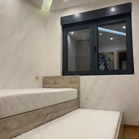 White- Pekovic Apartment