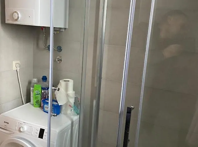 White- Pekovic 公寓