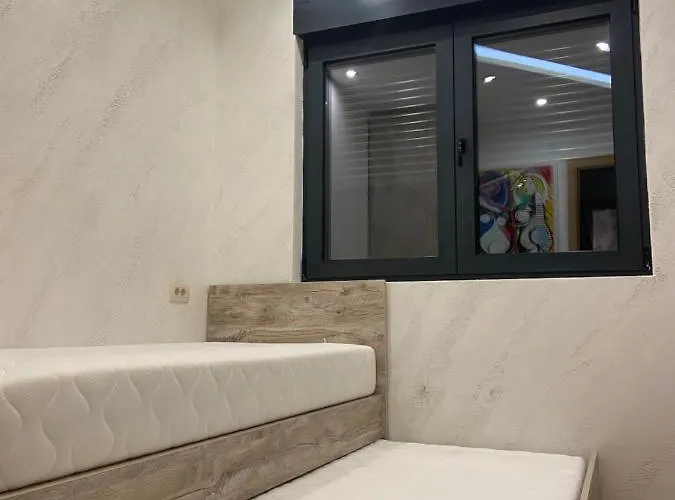 White- Pekovic Διαμέρισμα